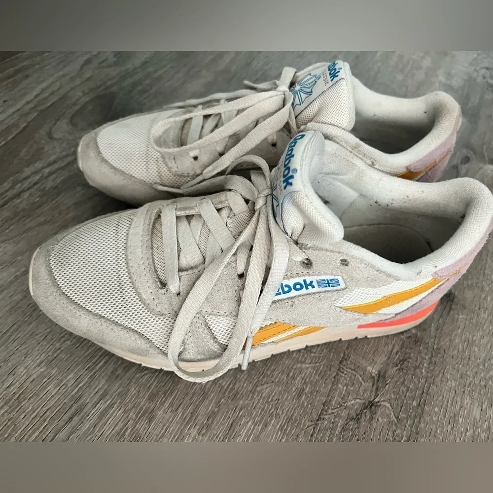 Reebok Classic Leather Sneaker Athletic Shoes Women’s Size 6.5